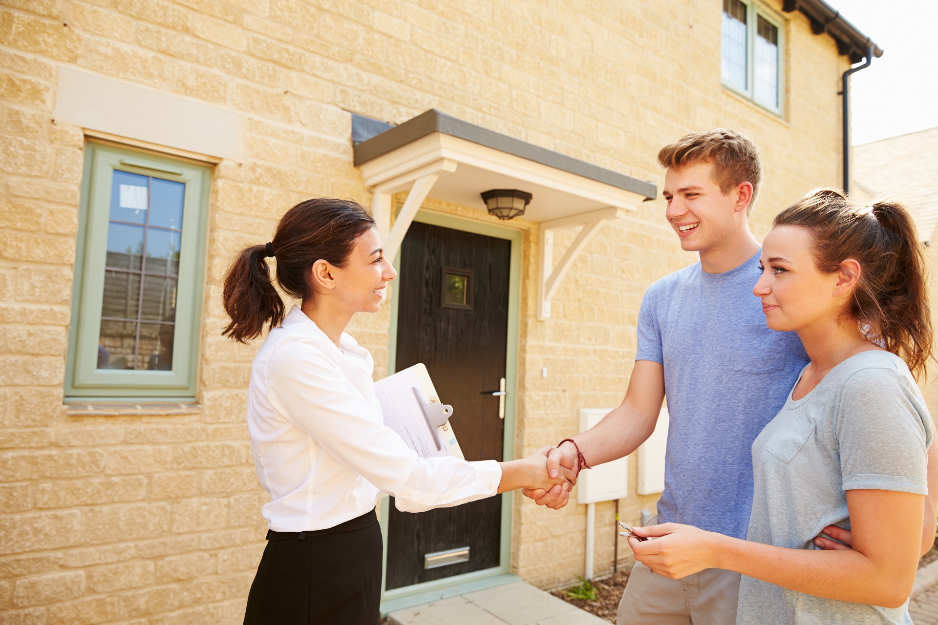 The Top Benefits of Working with Cash Home Buyers in Las Vegas