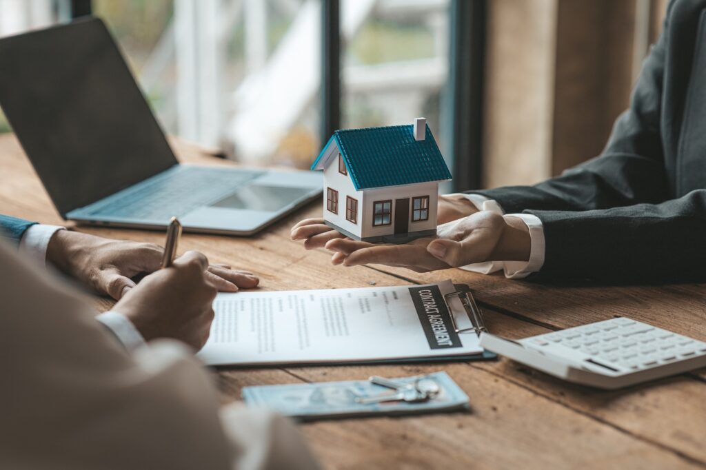 Las Vegas homeowner researching how to verify a legitimate cash home buyer before selling their house